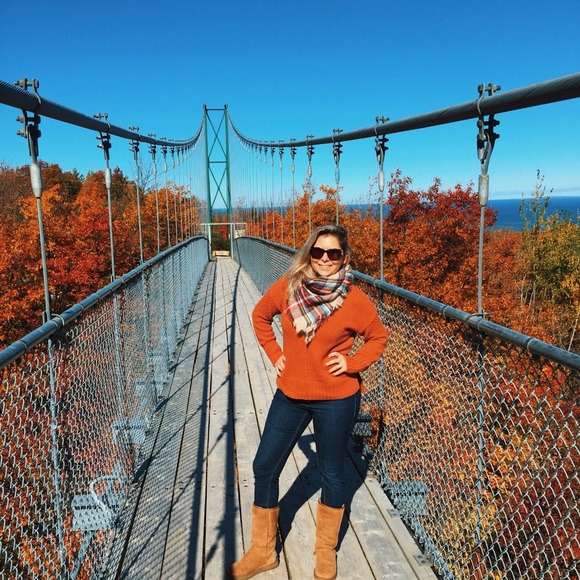 Meet your Posher, Christy - Picture 2 of 2